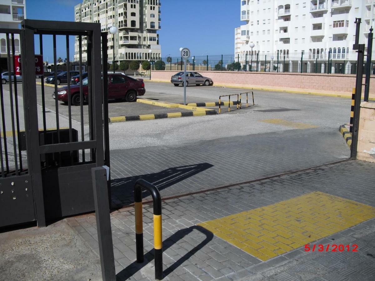 Apartamento Valdelagrana Ел Пуерто де Санта Мария Екстериор снимка